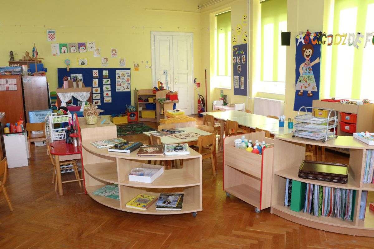 Područni objekt Sutomišćica